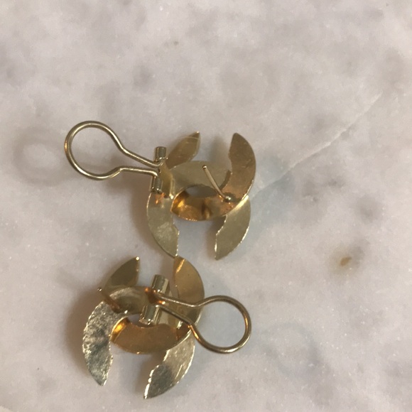 14 kt CC French back earrings sharp - Picture 2 of 3